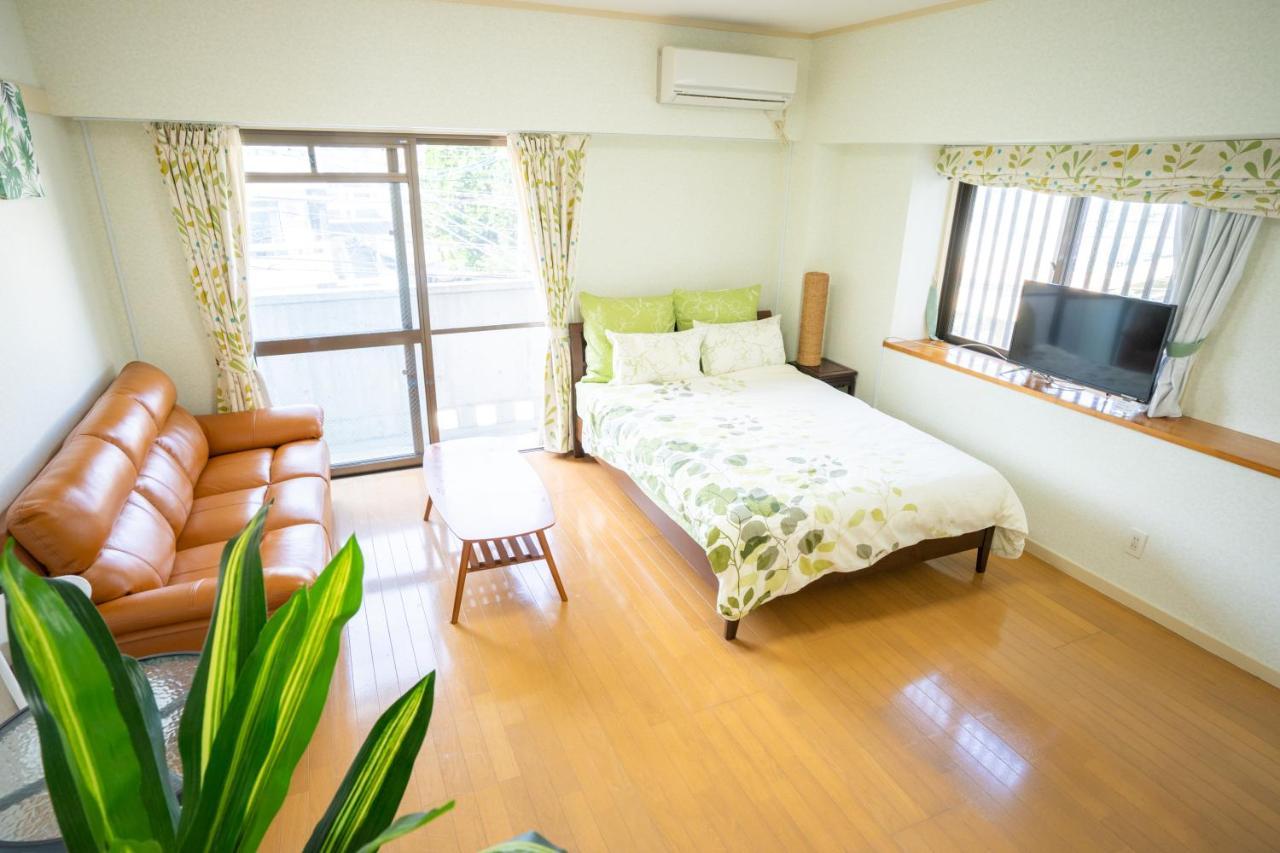 スマイルハイツ Appartement Naha Buitenkant foto
